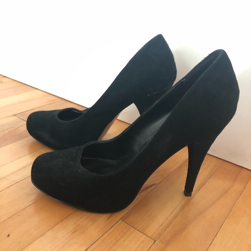 Steve Madden black suede heels, sz 8